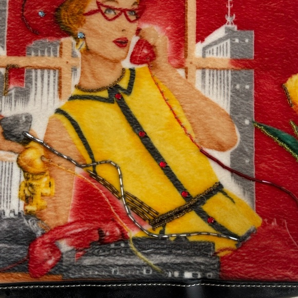 💋CLEAROUT Quirky beaded tote - Picture 2 of 7